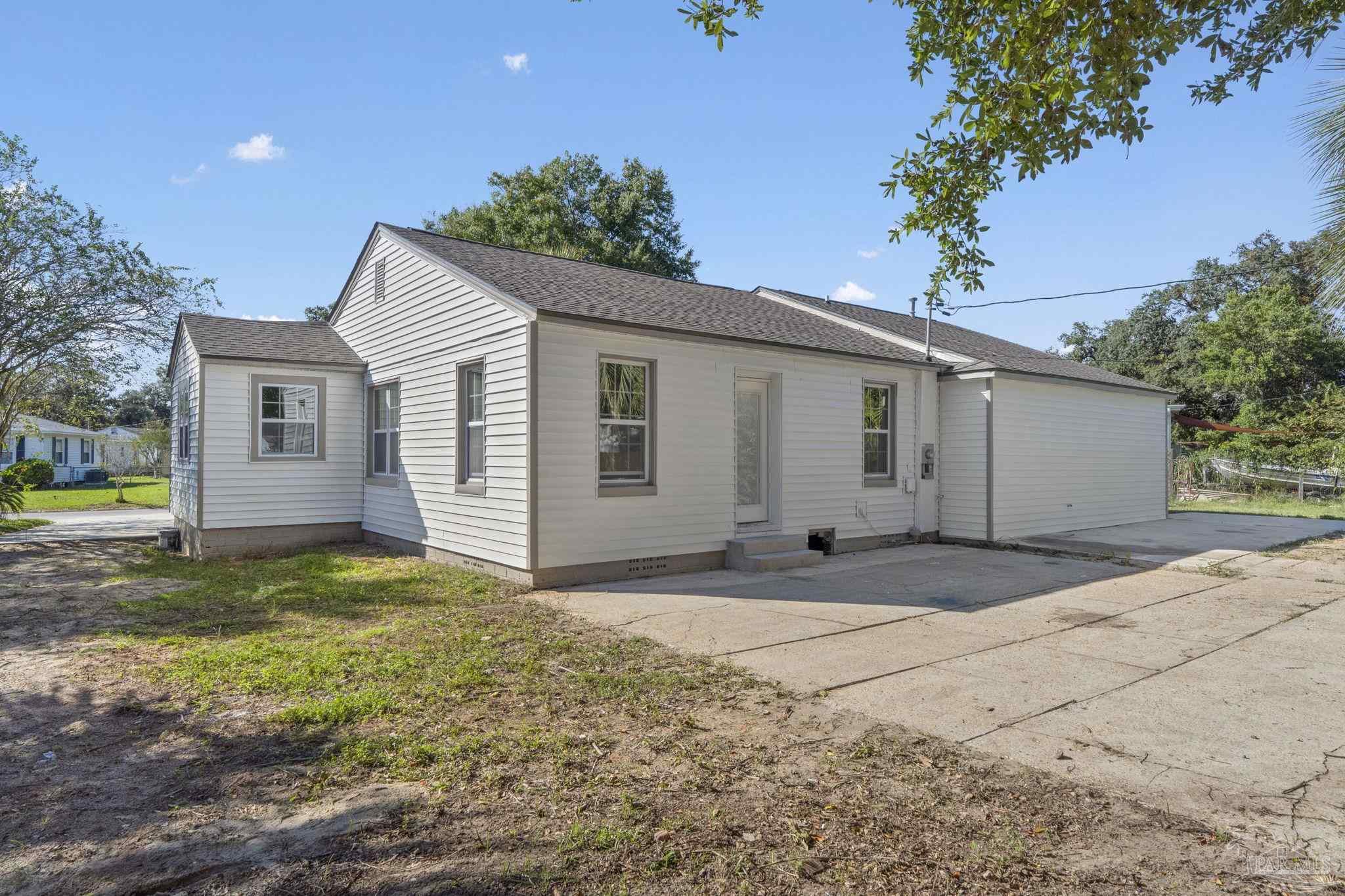 214 Southeast Kalash Road Pensacola, FL 32507 - Photo 32 of 51