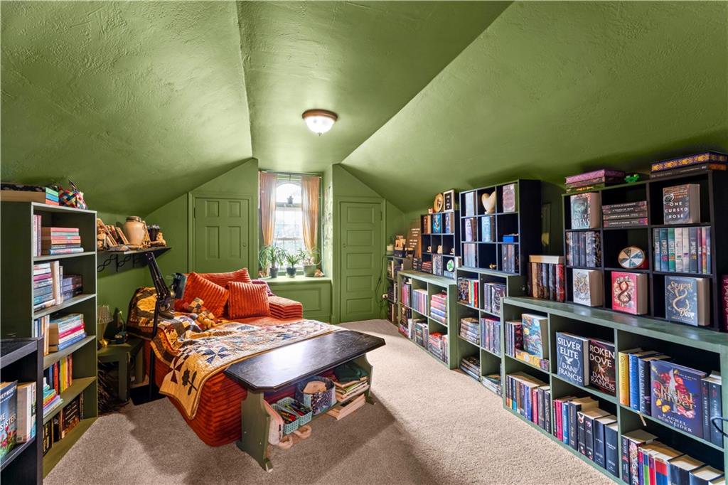 860 East McMurray Road Venetia, PA 15367 - Photo 24 of 37 Bedroom being used as a library