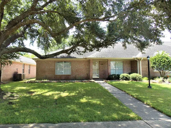 $2,250 | 7965 Pecan Drive, Beaumont, TX 77713