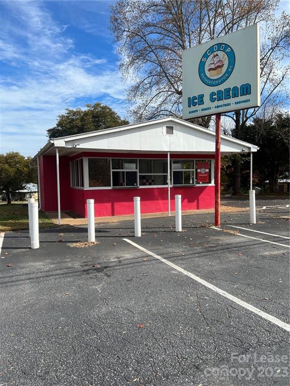 286 Chimney Rock Road Rutherfordton, NC 28139 - Photo 2 of 31