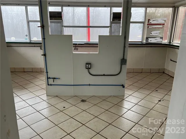 $1,500 | 286 Chimney Rock Road, Rutherfordton, NC 28139