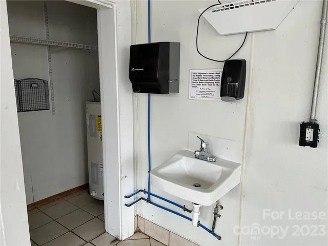 $1,500 | 286 Chimney Rock Road, Rutherfordton, NC 28139