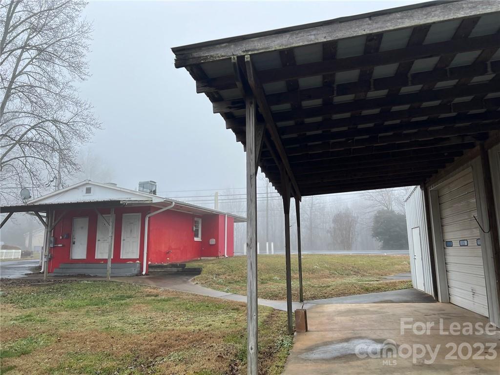 286 Chimney Rock Road Rutherfordton, NC 28139 - Photo 4 of 31