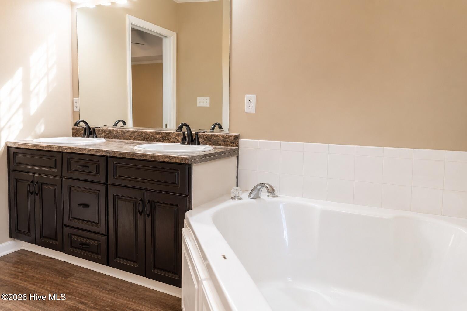 2745 Davis Mill Road Hephzibah, GA 30815 - Photo 10 of 18 Master Bathroom