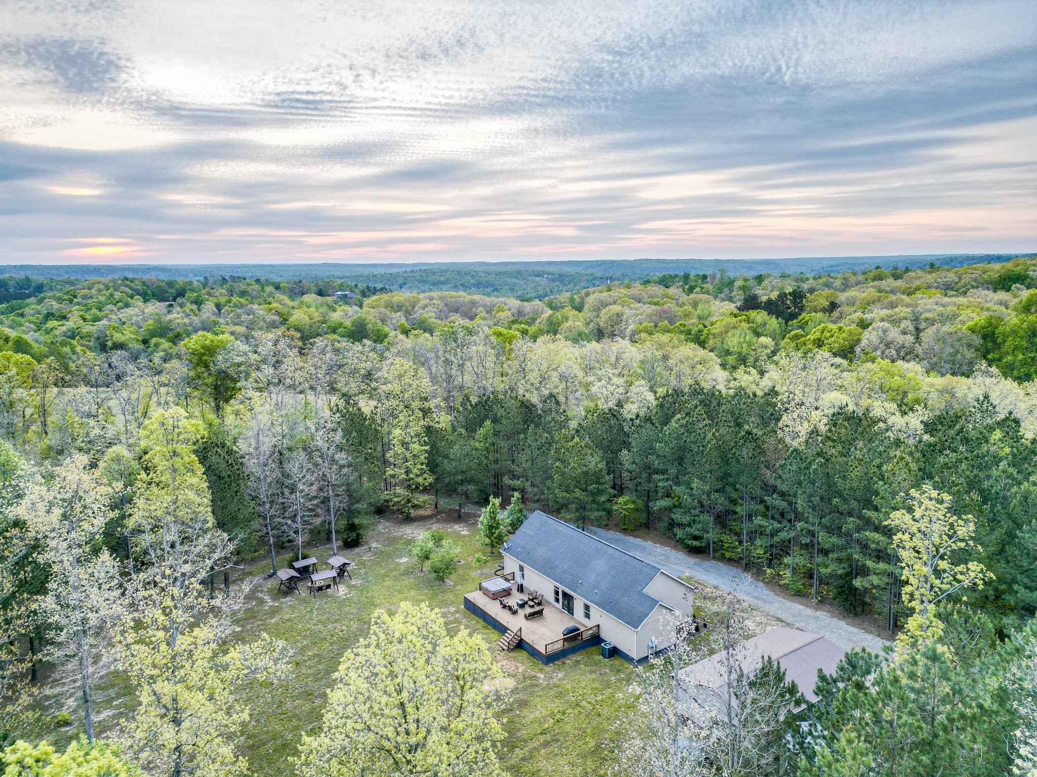 920 Mason Bates Bend Road Centerville, TN 37033 - Photo 8 of 82 Gallery Image 8