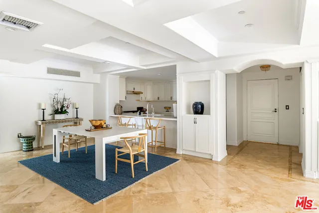 $1,295,000 | 10795 Wilshire Boulevard, Unit 105, Los Angeles, CA 90024