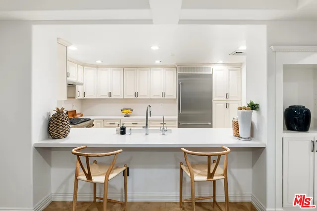 $1,295,000 | 10795 Wilshire Boulevard, Unit 105, Los Angeles, CA 90024