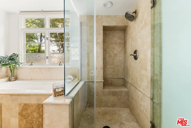 $1,295,000 | 10795 Wilshire Boulevard, Unit 105, Los Angeles, CA 90024