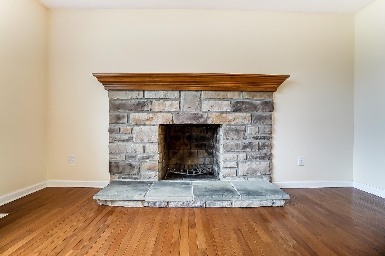 1011 Torrence Drive Springfield, OH 45503 - Photo 6 of 45 Gallery Image 6