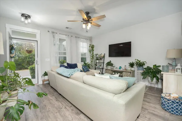 $2,800 | 3995 Four Poles Park Drive, North Charleston, SC 29405