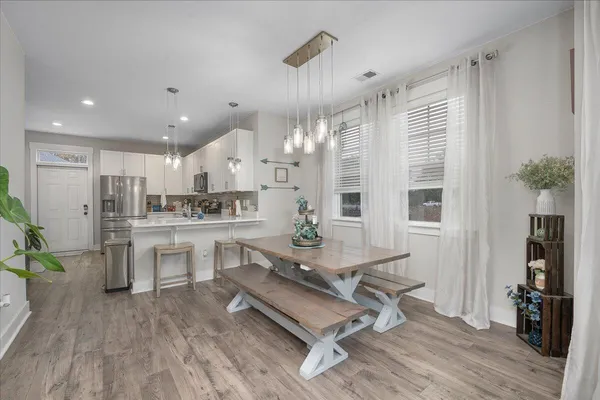 $2,800 | 3995 Four Poles Park Drive, North Charleston, SC 29405