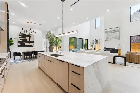 $2,195,000 | 7111 Coronado Avenue, Dallas, TX 75214