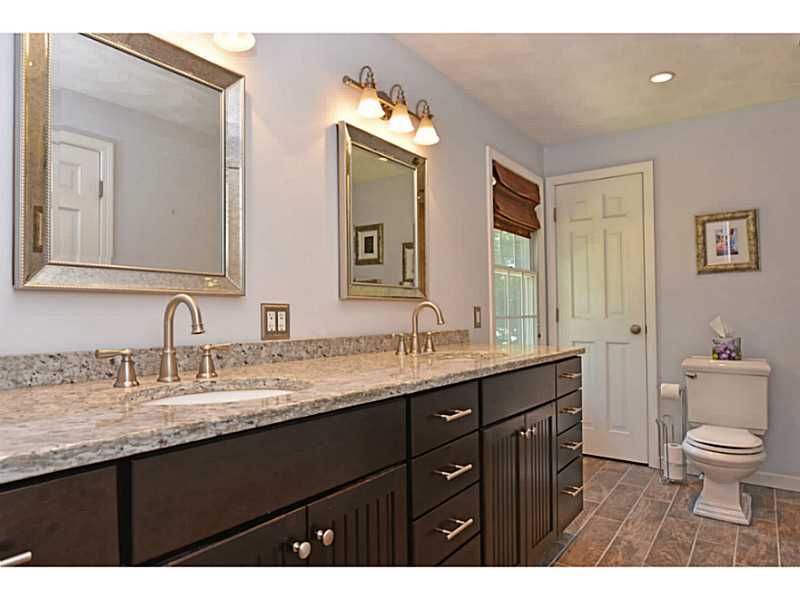 40 Shannon Road Exeter, RI 02822 - Photo 15 of 25 Master Bath/Spa.