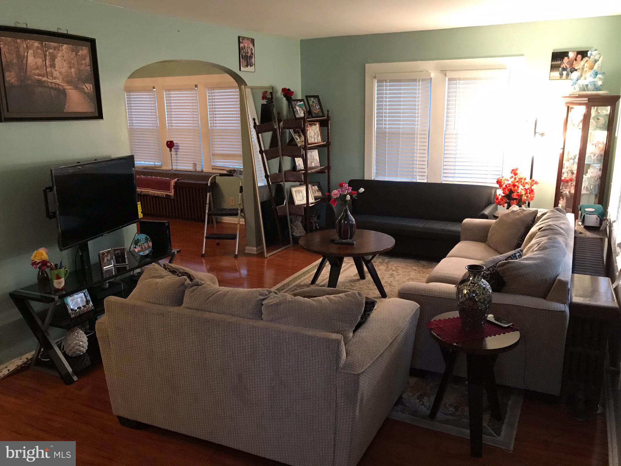 521 South Fairview Street Riverside, NJ 08075 - Photo 3 of 20