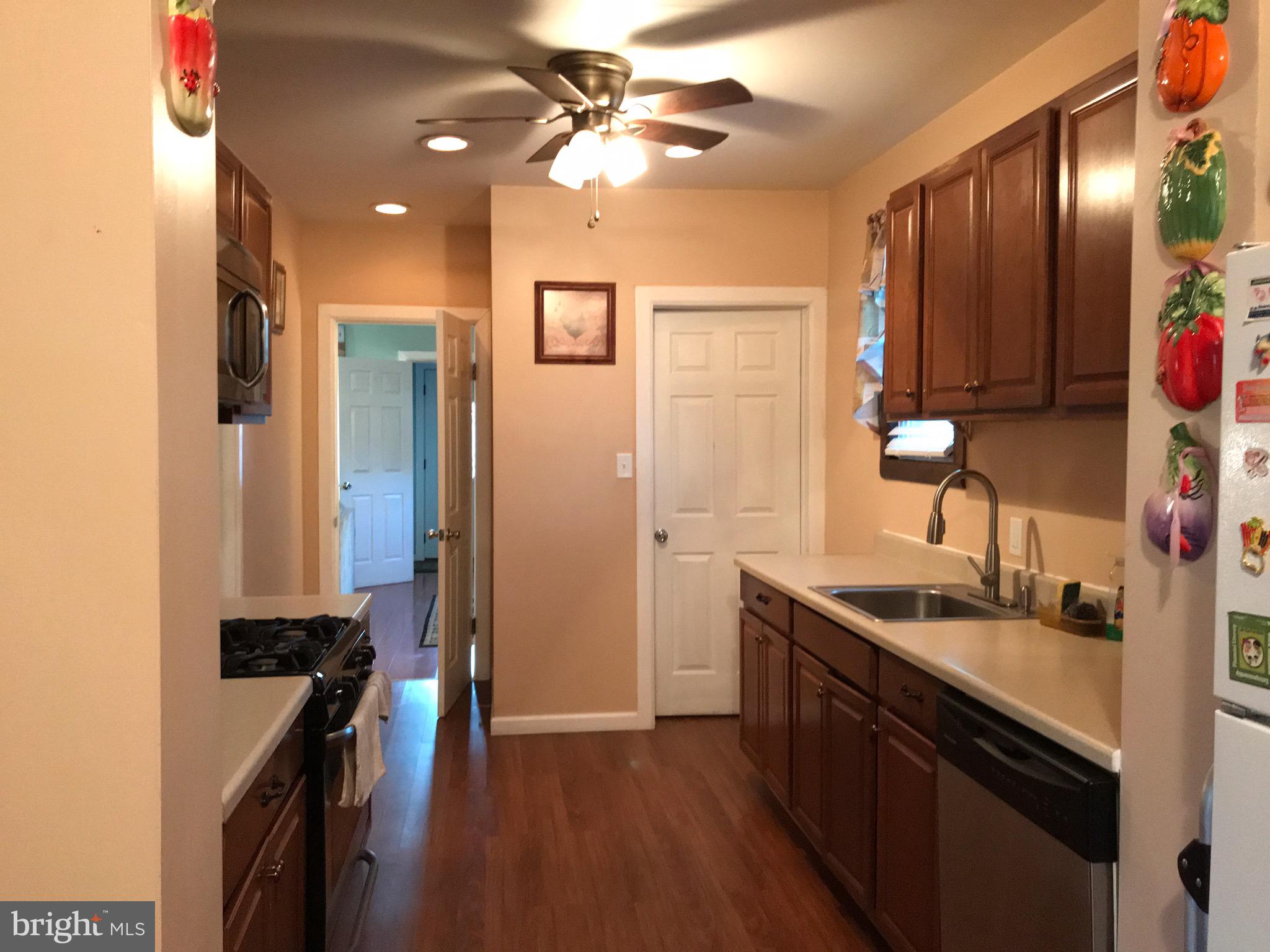 521 South Fairview Street Riverside, NJ 08075 - Photo 4 of 20