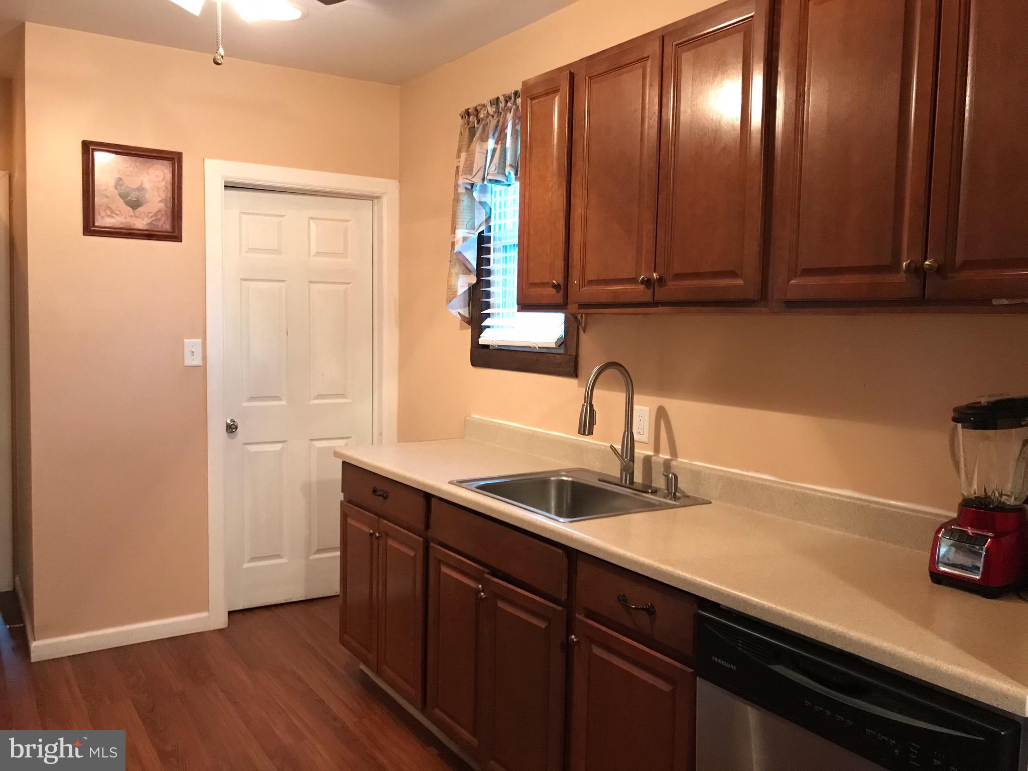521 South Fairview Street Riverside, NJ 08075 - Photo 5 of 20