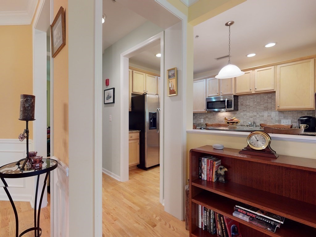 132 Clocktower Drive, Unit 113 Waltham, MA 02452 - Photo 6 of 42