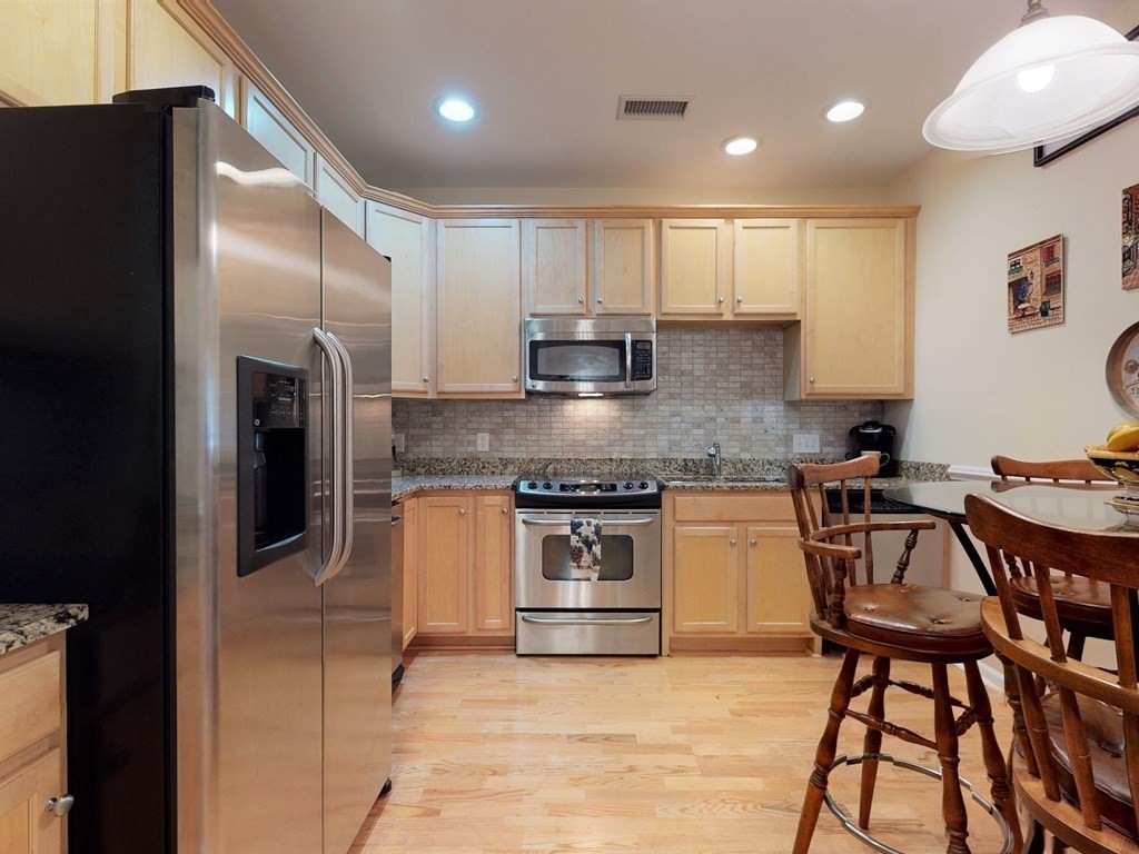 132 Clocktower Drive, Unit 113 Waltham, MA 02452 - Photo 8 of 42