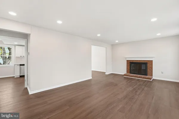 $725,000 | 735 Palmer Drive, Herndon, VA 20170