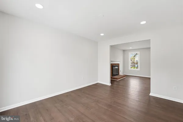 $725,000 | 735 Palmer Drive, Herndon, VA 20170