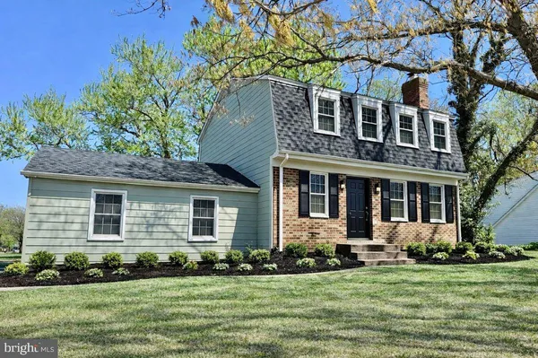 $725,000 | 735 Palmer Drive, Herndon, VA 20170