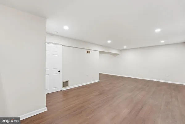 $699,000 | 735 Palmer Drive, Herndon, VA 20170