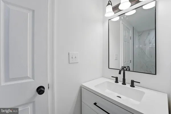 $725,000 | 735 Palmer Drive, Herndon, VA 20170