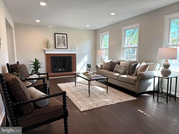 $699,000 | 735 Palmer Drive, Herndon, VA 20170