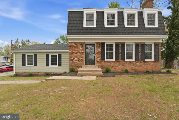 $699,000 | 735 Palmer Drive, Herndon, VA 20170