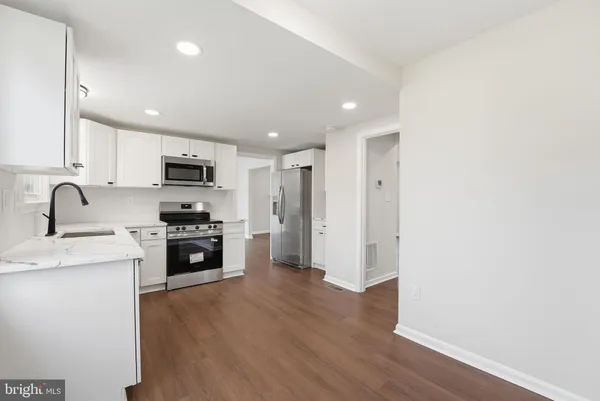 $725,000 | 735 Palmer Drive, Herndon, VA 20170