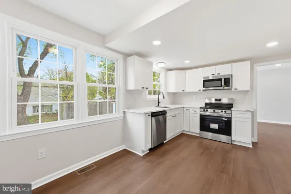 $699,000 | 735 Palmer Drive, Herndon, VA 20170