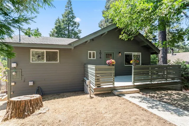$559,000 | 1016 Berne Drive, Crestline, CA 92325