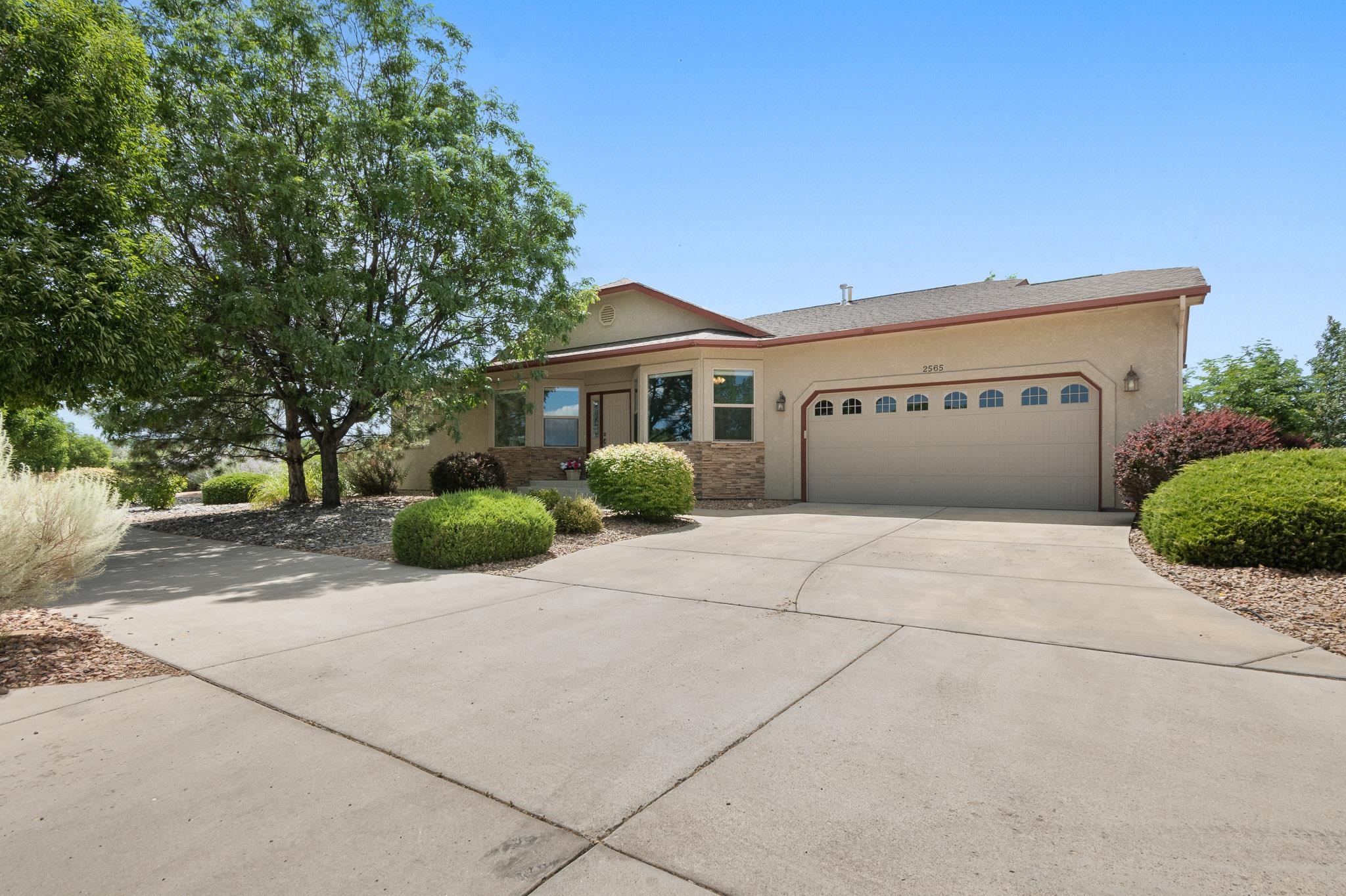 2565 G G 1/2 Road Grand Junction, CO 81505 - Photo 2 of 24