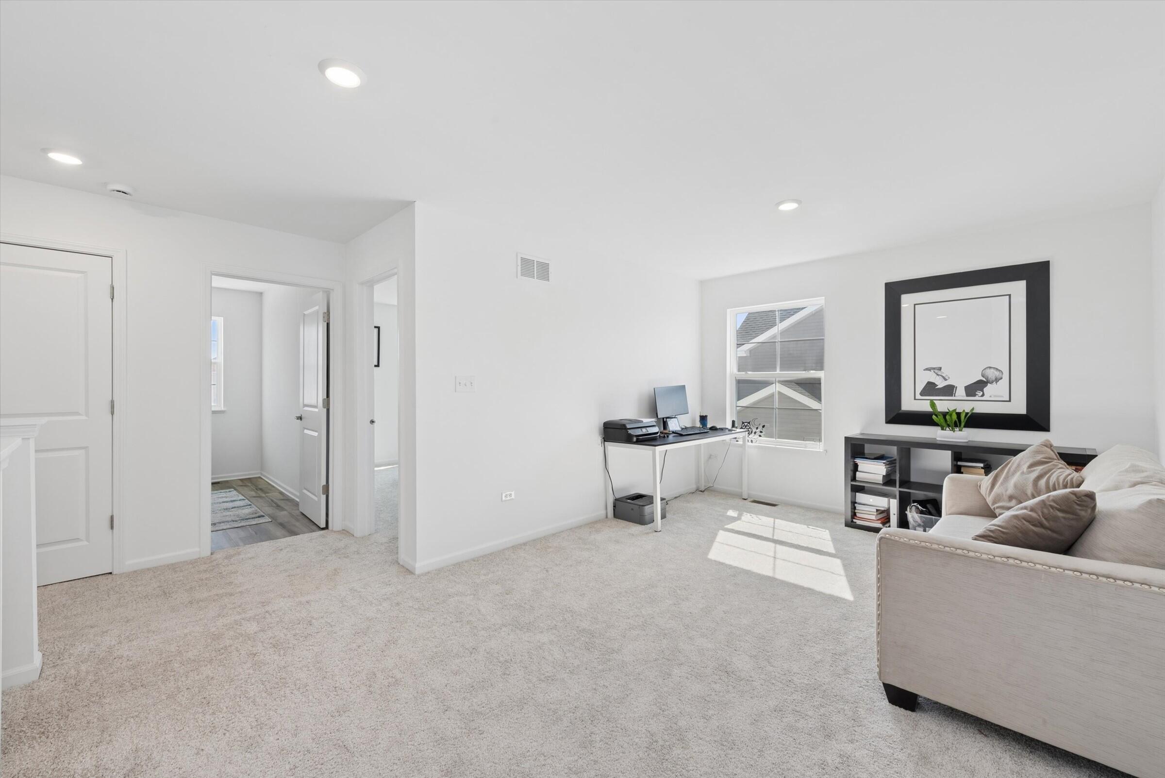 11474 Iris Place Winfield, IN 46307 - Photo 11 of 22 2400x1602