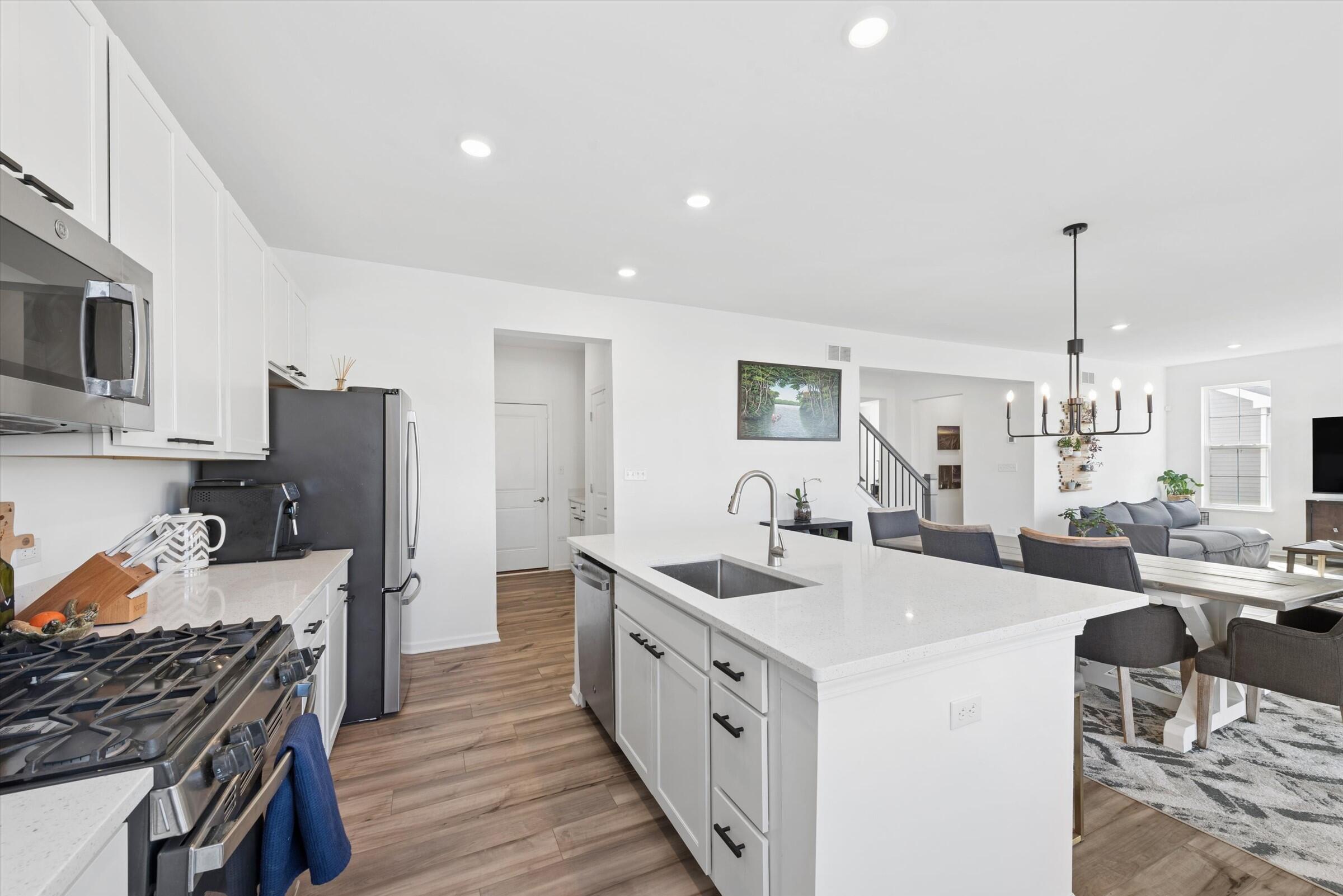 11474 Iris Place Winfield, IN 46307 - Photo 7 of 22 2400x1602