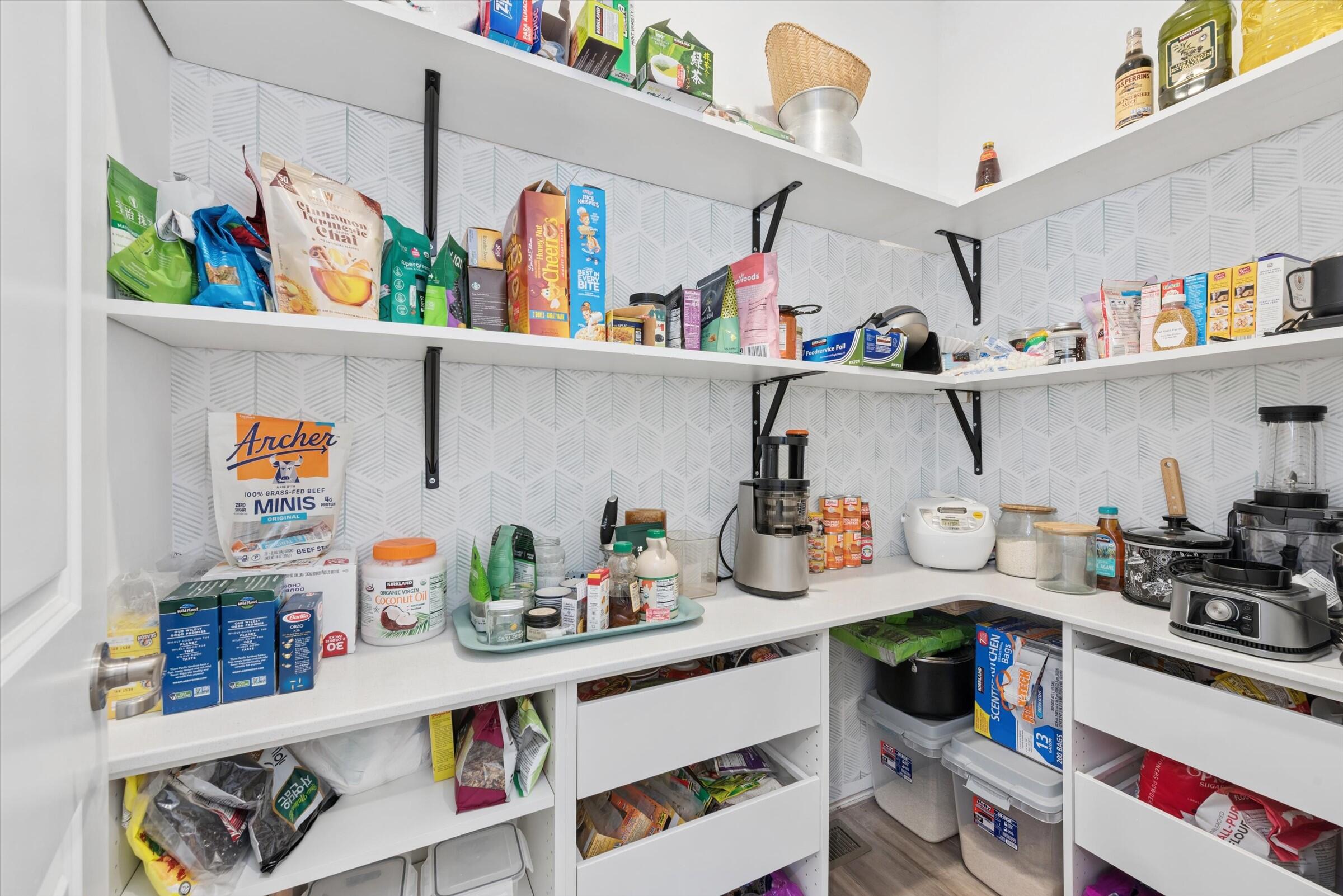 11474 Iris Place Winfield, IN 46307 - Photo 9 of 22 2400x1602