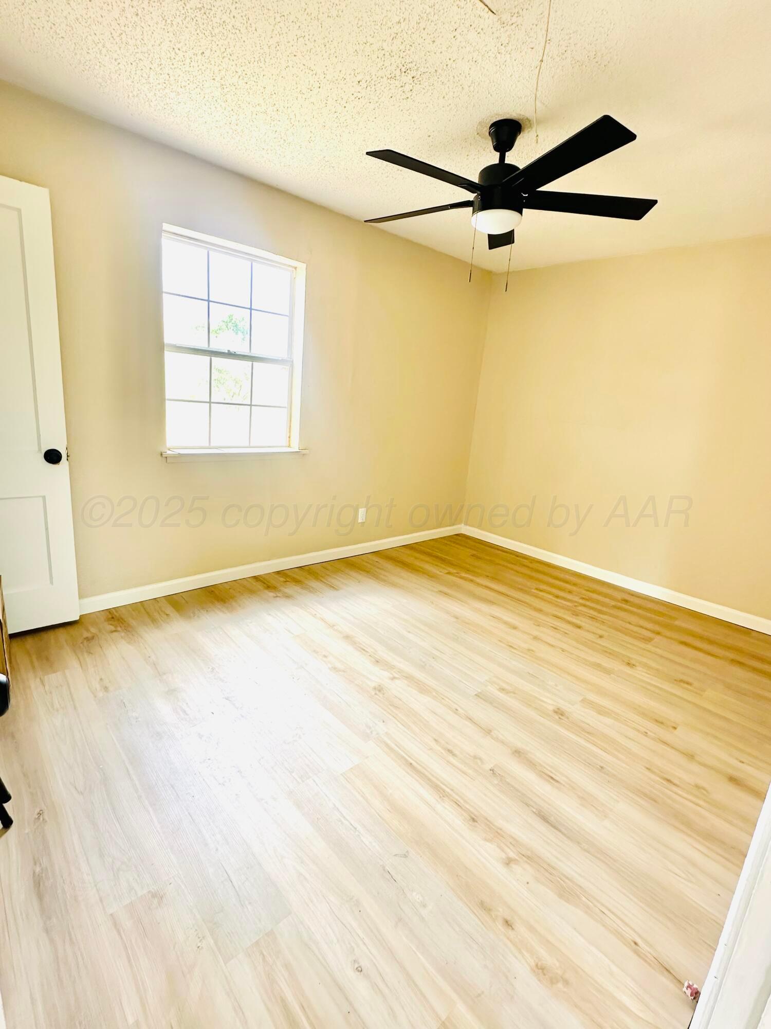 501 Eagle Boulevard Fritch, TX 79036 - Photo 9 of 13 IMG_3454