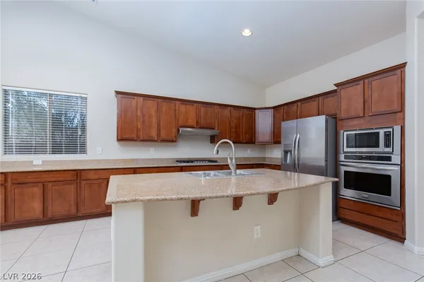 $2,500 | 8233 Preppy Fox Avenue, Las Vegas, NV 89131