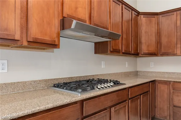 $2,500 | 8233 Preppy Fox Avenue, Las Vegas, NV 89131