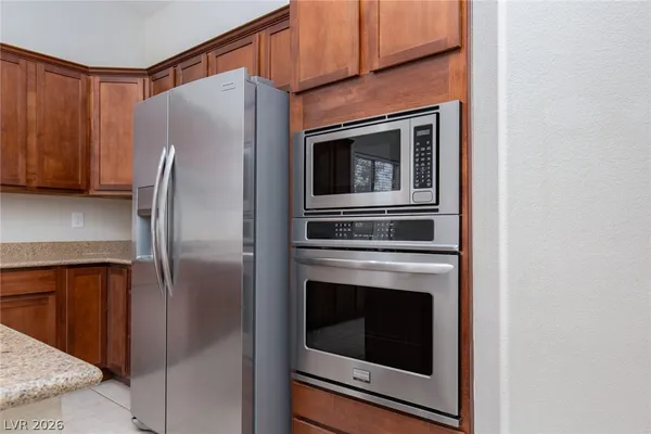 $2,500 | 8233 Preppy Fox Avenue, Las Vegas, NV 89131