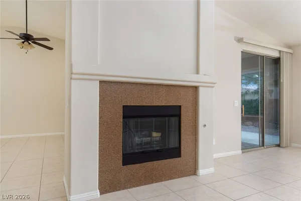 $2,500 | 8233 Preppy Fox Avenue, Las Vegas, NV 89131