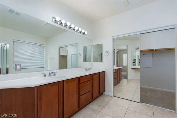 $2,500 | 8233 Preppy Fox Avenue, Las Vegas, NV 89131