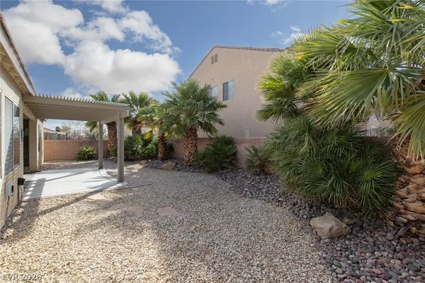 $2,500 | 8233 Preppy Fox Avenue, Las Vegas, NV 89131