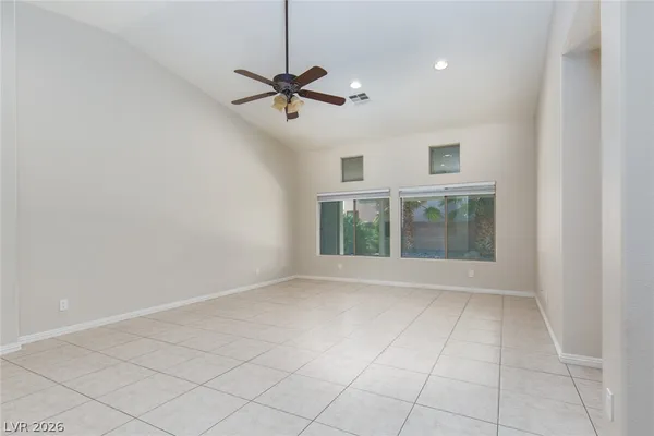 $2,500 | 8233 Preppy Fox Avenue, Las Vegas, NV 89131