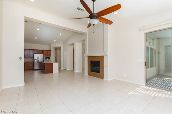 $2,500 | 8233 Preppy Fox Avenue, Las Vegas, NV 89131