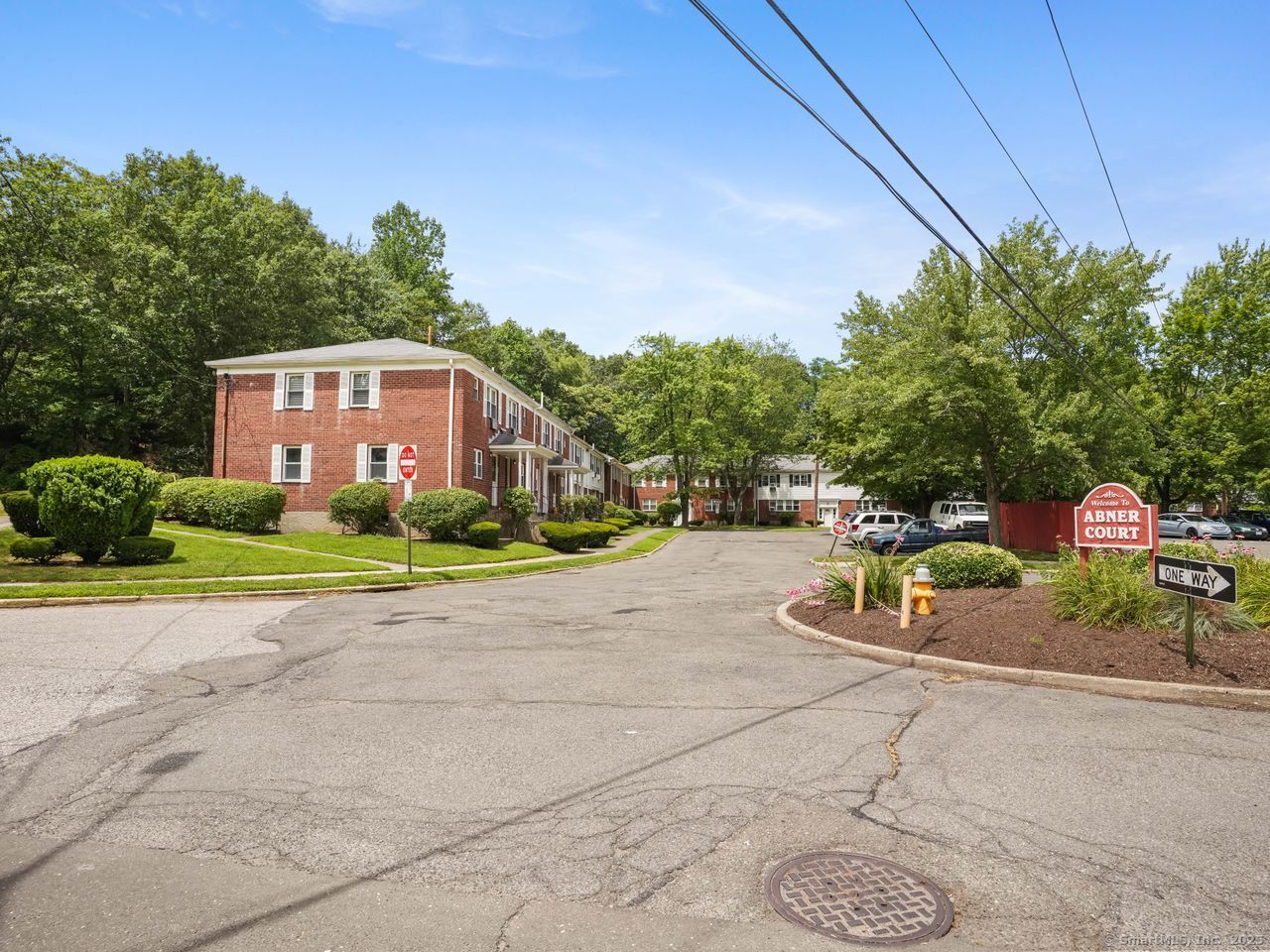 85 Abner Court, Unit 85 Bridgeport, CT 06606 - Photo 11 of 31 a childrens park with kid zone