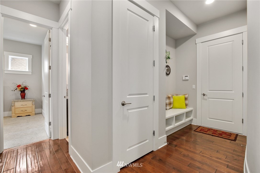 6618 Southeast 6th Street Renton, WA 98059 - Photo 19 of 40