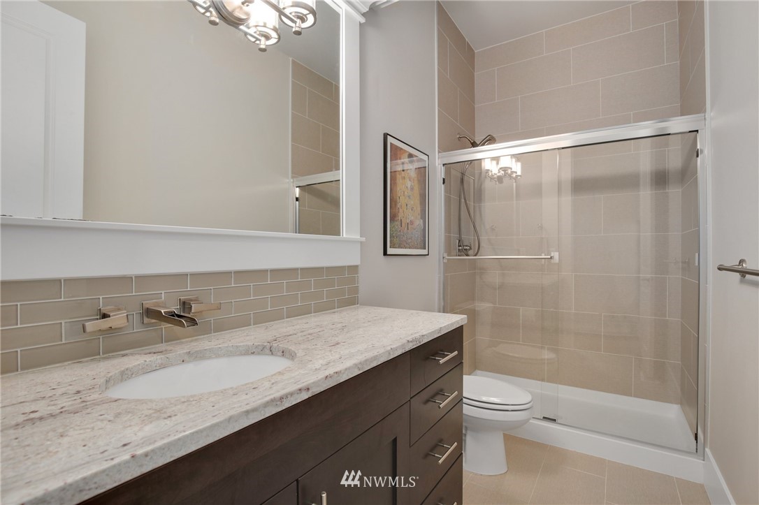 6618 Southeast 6th Street Renton, WA 98059 - Photo 21 of 40