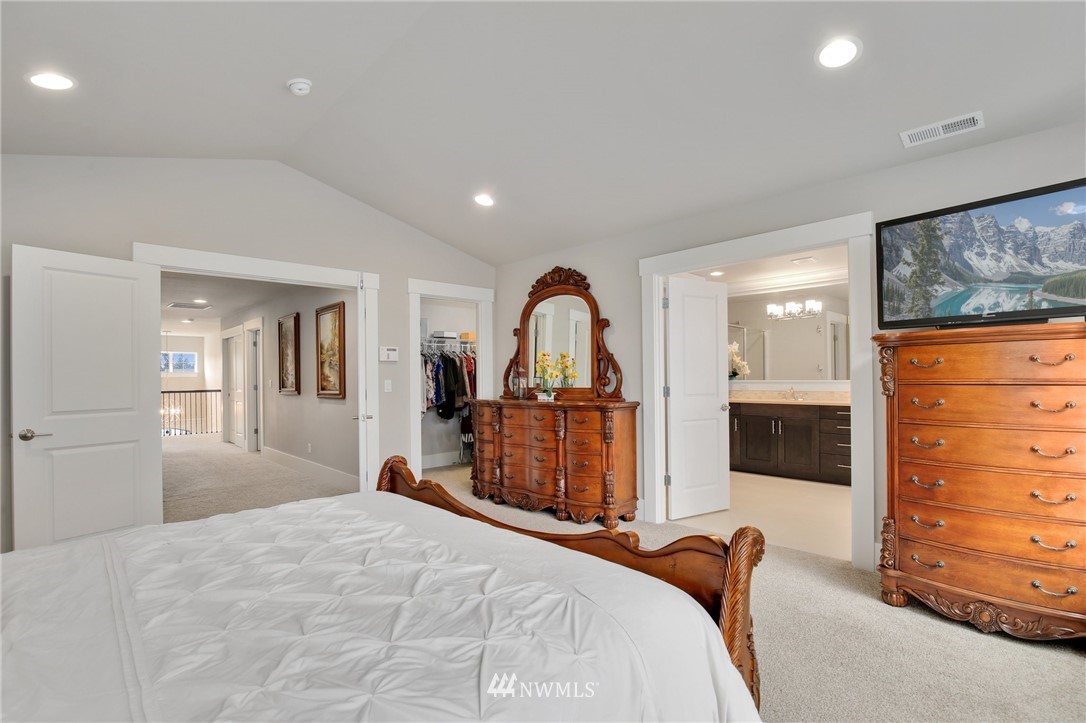 6618 Southeast 6th Street Renton, WA 98059 - Photo 24 of 40