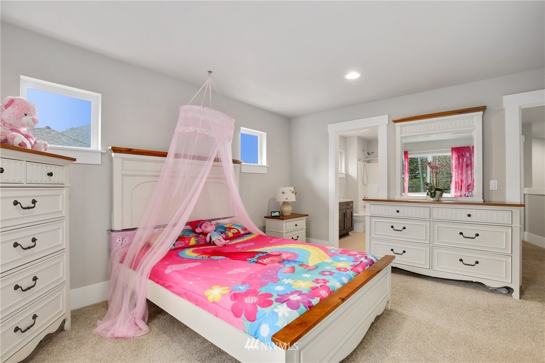 6618 Southeast 6th Street Renton, WA 98059 - Photo 28 of 40